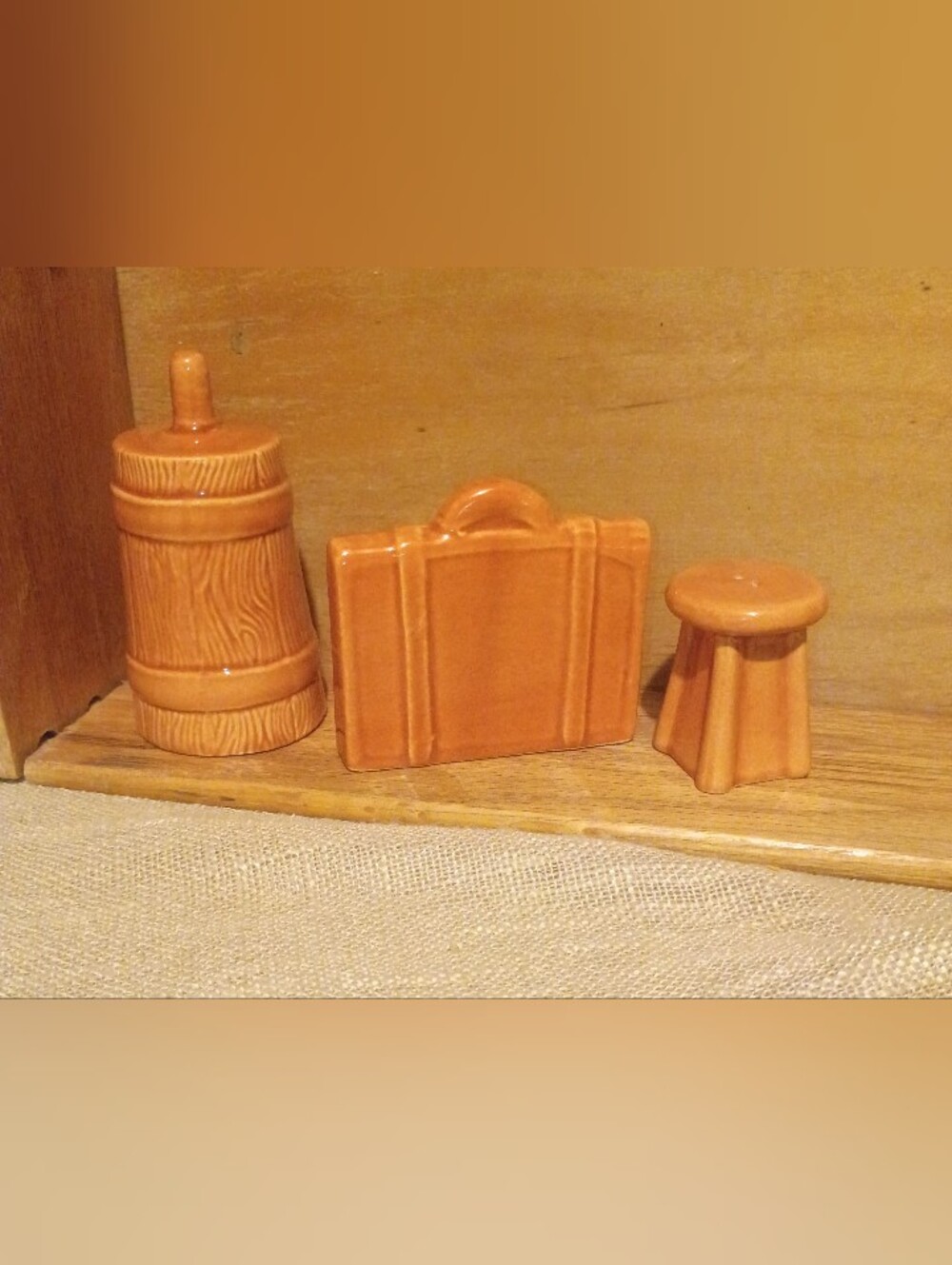 Set Of 3 Novelty Ceramic Brown Glazed Salt And Pepper Shakers - Picture 2 of 3